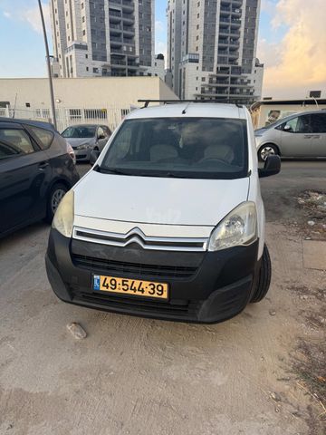 מודעת רכב סיטרואן ברלינגו 