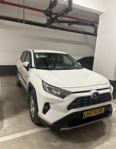 מודעת רכב טויוטה RAV4