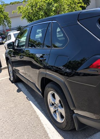 מודעת רכב טויוטה RAV4
