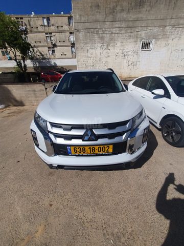 מודעת רכב מיצובישי ASX