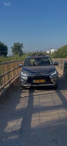 מודעת רכב מיצובישי אאוטלנדר