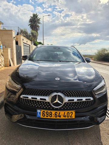 מודעת רכב מרצדס-בנץ GLA