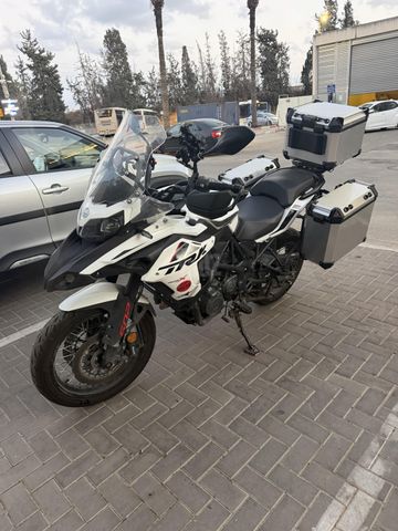 מודעת רכב בנלי TRK502X