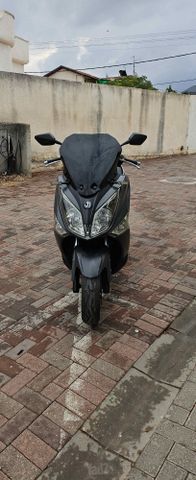 מודעת רכב סאן יאנג ג'וי-מקס 250