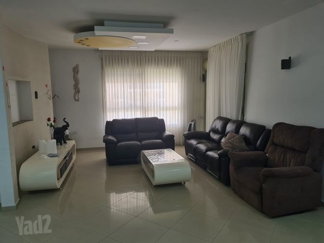 אגס 9
