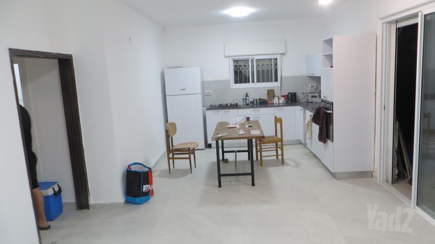 זינגר 28