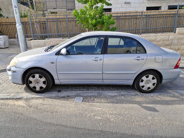 מודעת רכב טויוטה קורולה