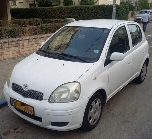 מודעת רכב טויוטה יאריס