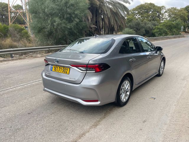 מודעת רכב טויוטה קורולה