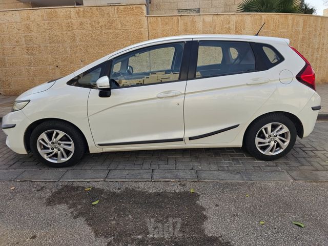 מודעת רכב הונדה ג'אז