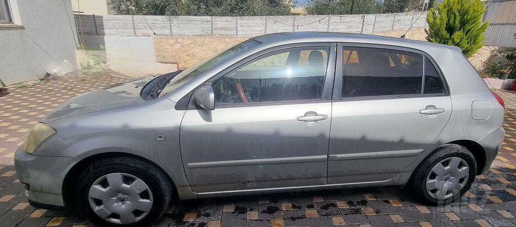 מודעת רכב טויוטה קורולה
