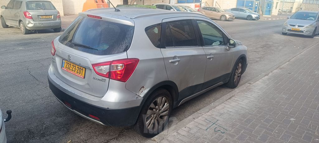 מודעת רכב סוזוקי קרוסאובר