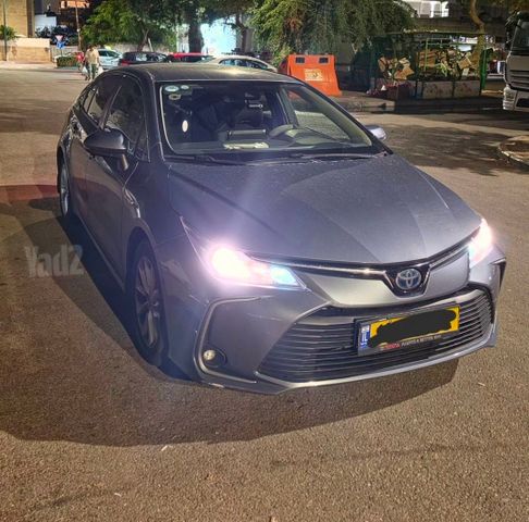 מודעת רכב טויוטה קורולה