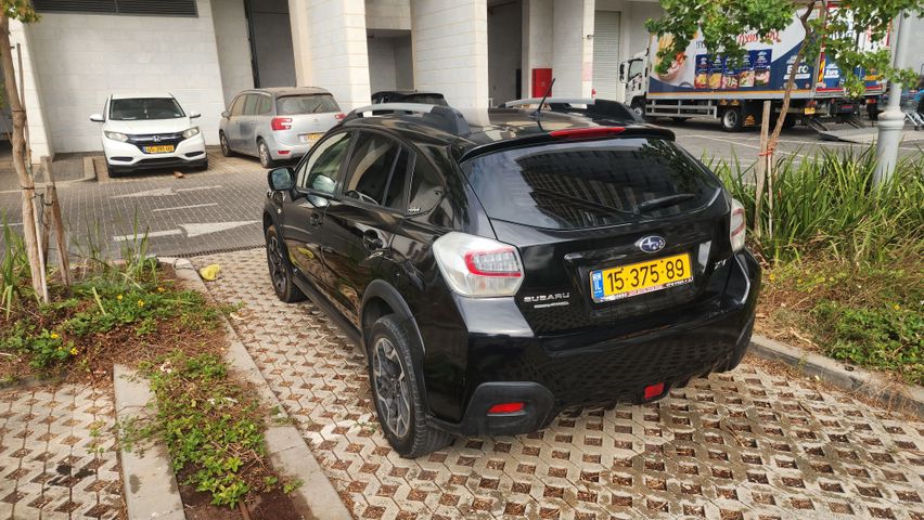 מודעת רכב סובארו XV
