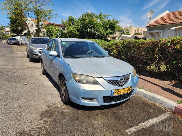 מודעת רכב מאזדה 3
