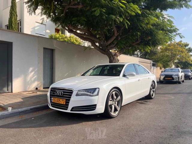 מודעת רכב אאודי A8