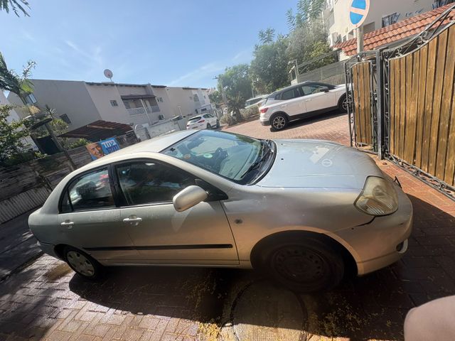 מודעת רכב טויוטה קורולה