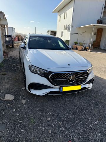 מודעת רכב מרצדס-בנץ E-class
