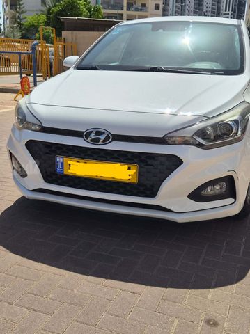 מודעת רכב יונדאי i20