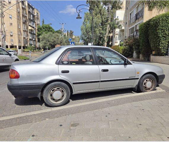מודעת רכב טויוטה קורולה
