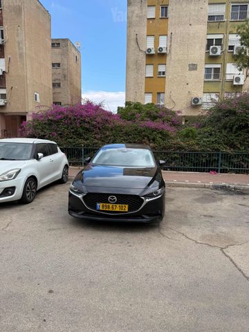 מודעת רכב מאזדה 3