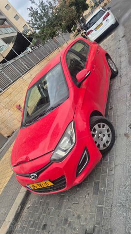 מודעת רכב יונדאי i20