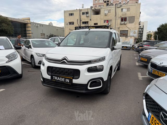 מודעת רכב סיטרואן ברלינגו