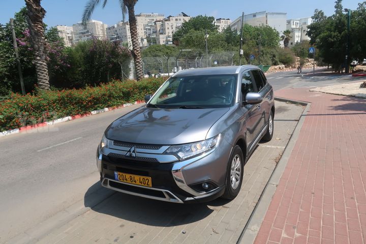 מודעת רכב מיצובישי אאוטלנדר