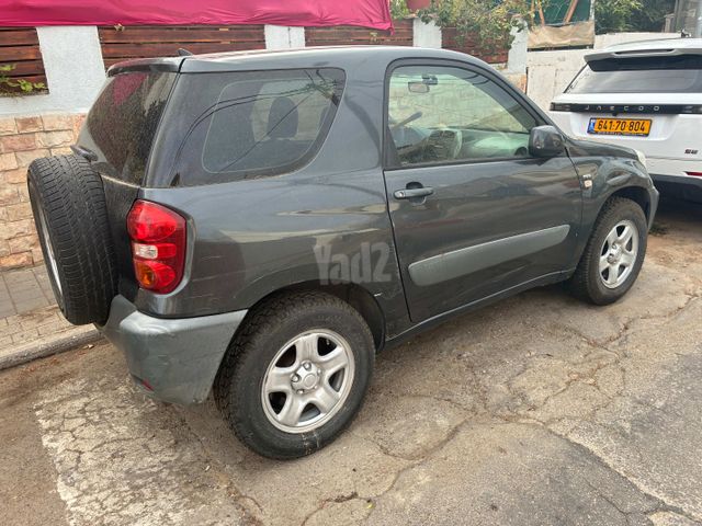 מודעת רכב טויוטה RAV4