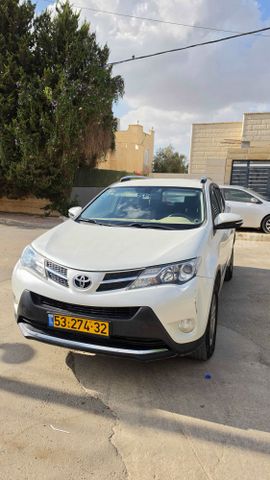מודעת רכב טויוטה RAV4