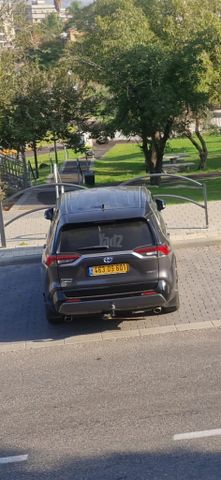 מודעת רכב טויוטה RAV4
