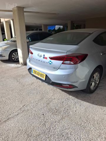 מודעת רכב יונדאי וניו