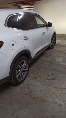מודעת רכב אם ג'י EHS PHEV