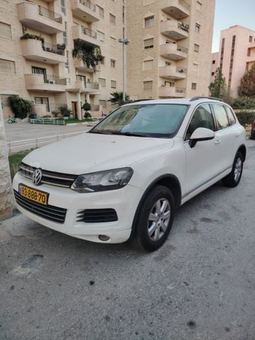 מודעת רכב פולקסווגן טוארג