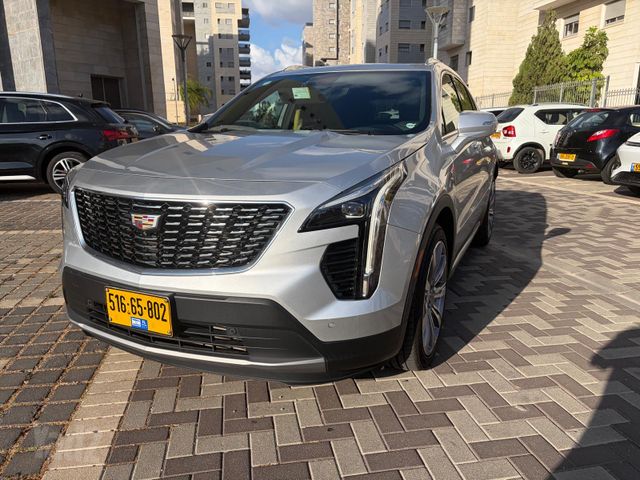 מודעת רכב קאדילק XT4