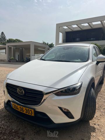מודעת רכב מאזדה CX-3