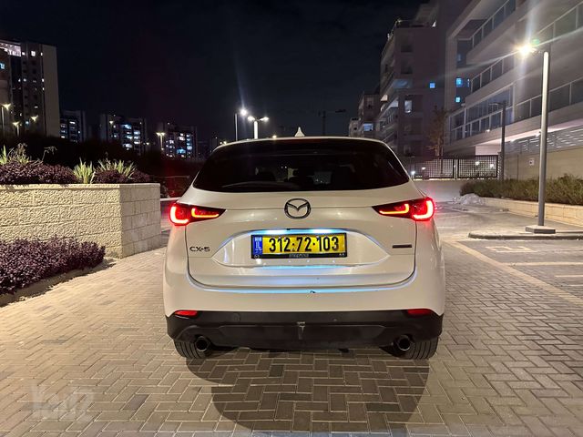 מודעת רכב מאזדה CX-5