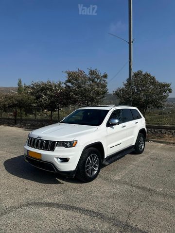 מודעת רכב ג'יפ גרנד צ'ירוקי