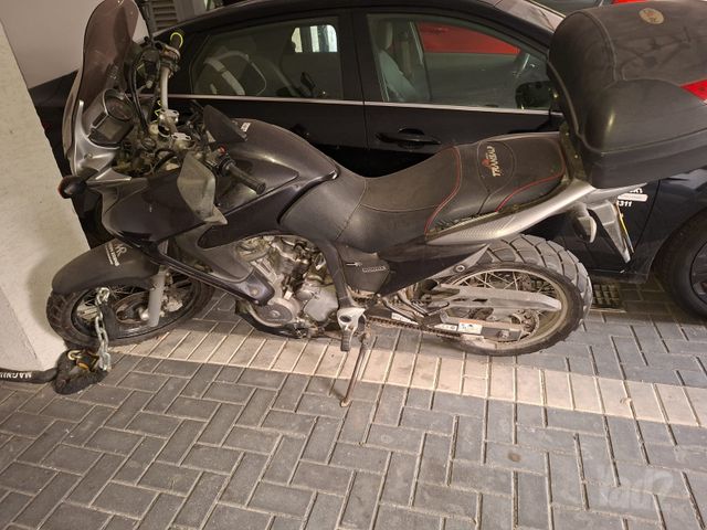 מודעת רכב הונדה טרנסאלפ 700