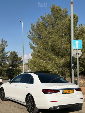 מודעת רכב מרצדס-בנץ E-class 1
