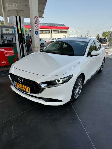 מודעת רכב מאזדה 3