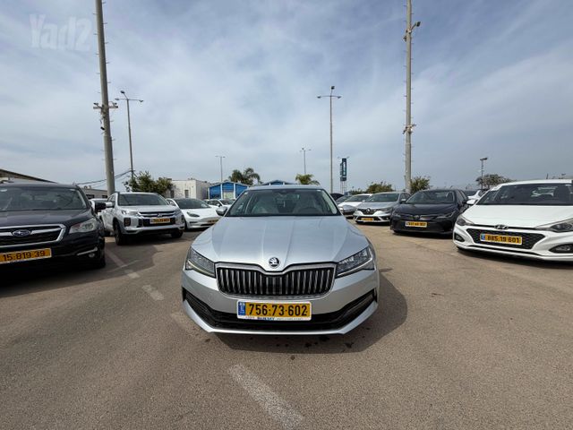 מודעת רכב סקודה סופרב