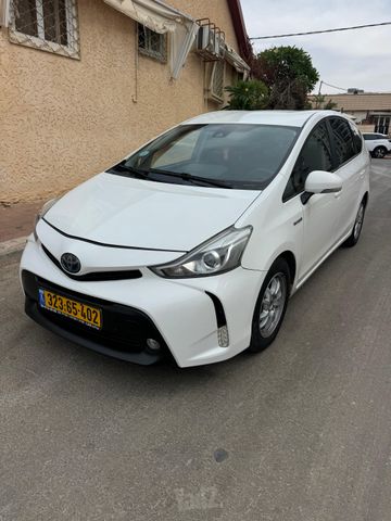 מודעת רכב טויוטה פריוס פלוס