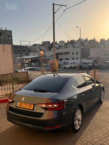 מודעת רכב סקודה סופרב