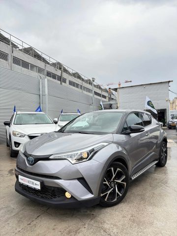 מודעת רכב טויוטה C-HR
