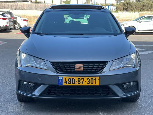 מודעת רכב סיאט לאון