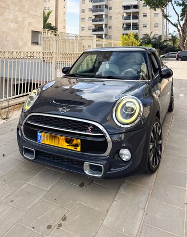 מודעת רכב מיני קופר