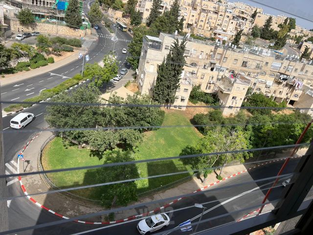 דירה למכירה בירושלים — 3
