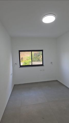 קיבוץ גלויות 1