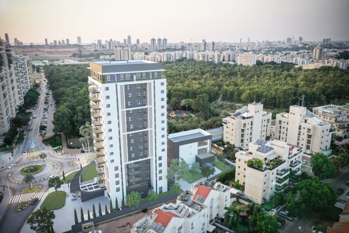דרך הפארק 19